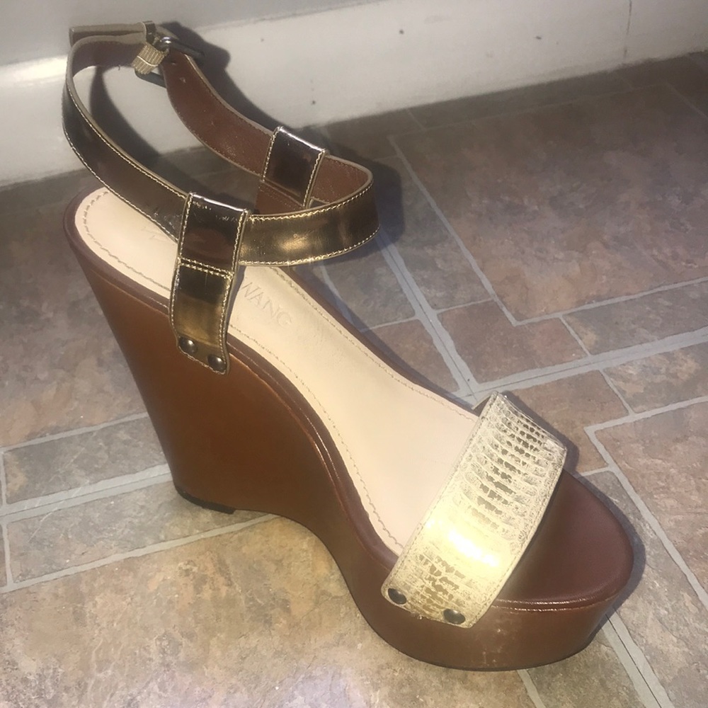Vera wang wedges